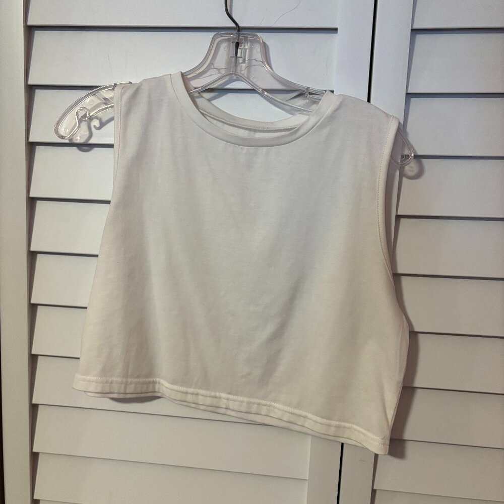 Solid white cropped tank